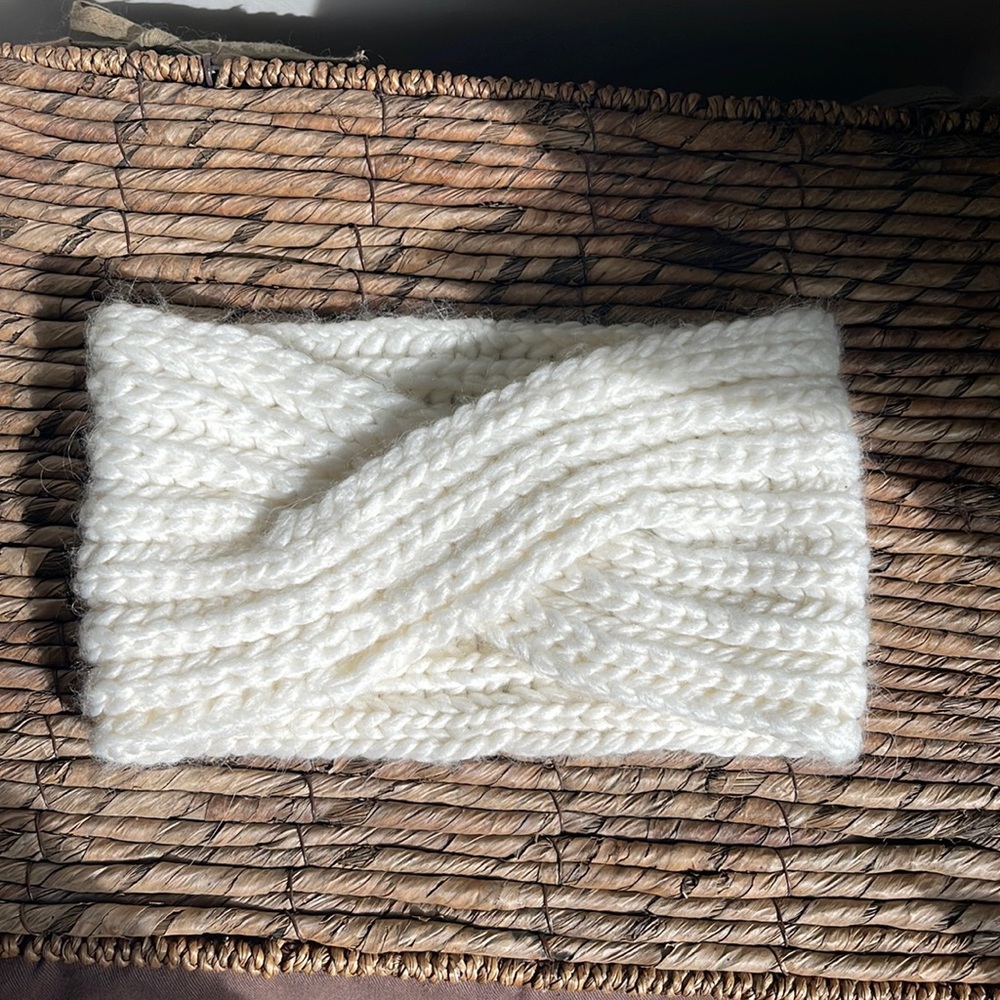 Coach Women’s Winter Headband - Picture 1 of 5